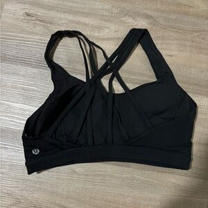 lululemon women’s sports bra size 8 color black